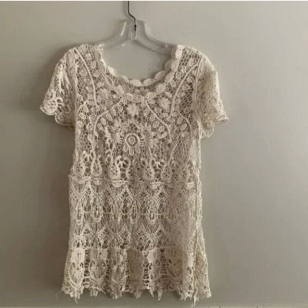 Women's Crochet Lace Scoop Neck Short Sleeve Top